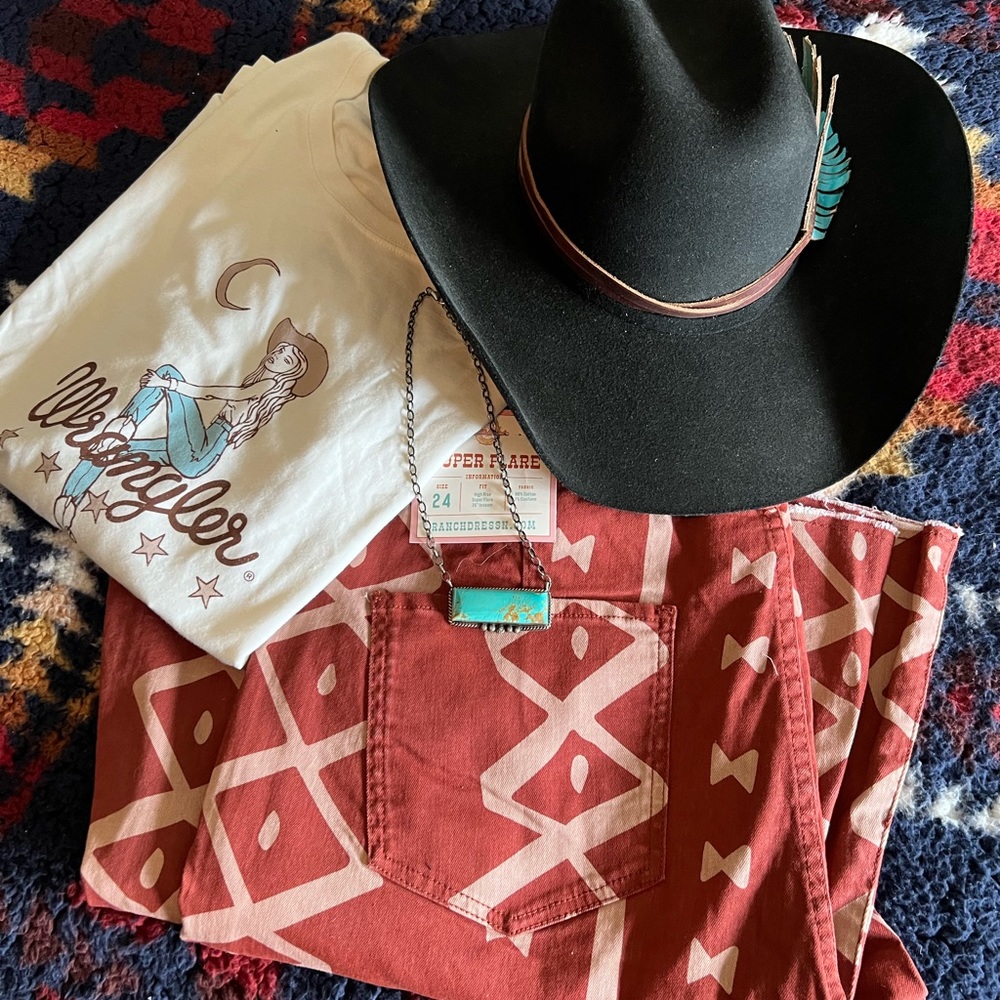 Ranch Dressn Flare Jeans